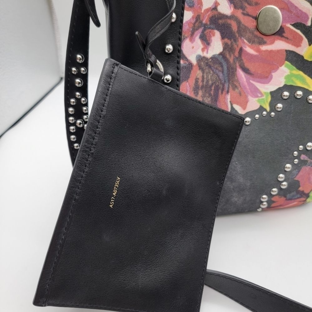 3.1 Phillip Lim studded bucket bag crossbody - Picture 8 of 11